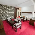 Atlas Hotel 4*